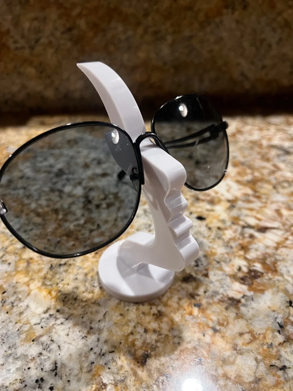 Round Black Metal Frame Sunglasses with Gray Lenses